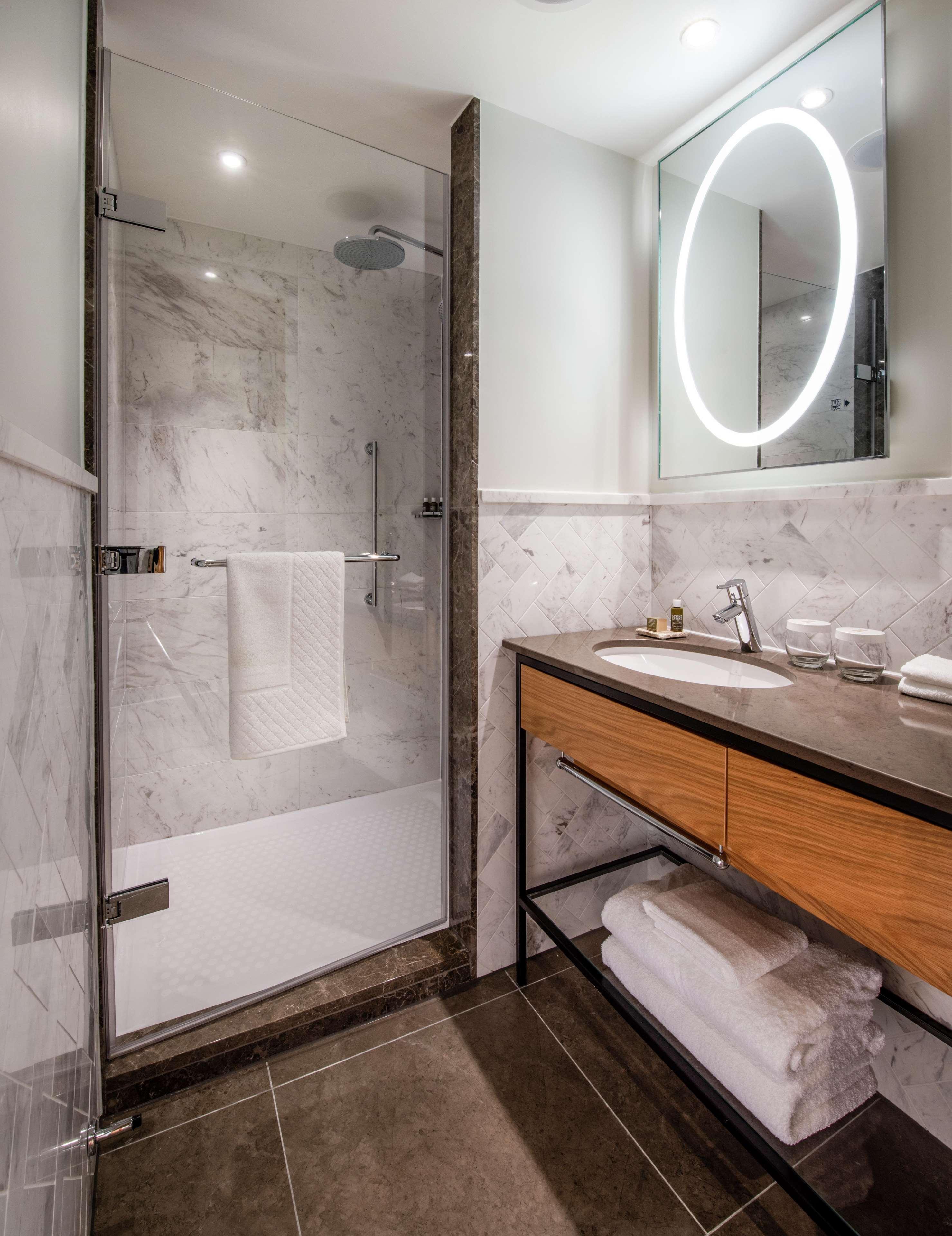 Hotel Lincoln Plaza London, Curio Collection By Hilton Exterior foto